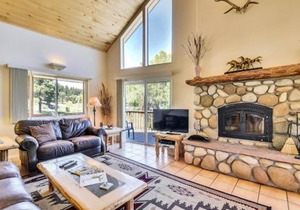 Creekside Cabin (entire house)