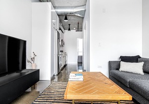 Darling River North 1BR w/Gym, Pool, near L stop & Beach, by Blueground