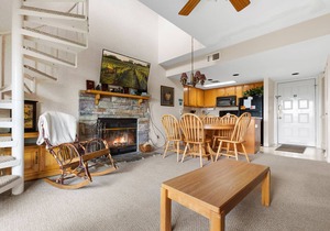 Deer Ridge Mountain Resort D301 | Mtn Views & Indoor/Outdoor Pools!