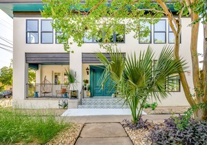 Designer Lodging in Downtown Austin with Free WiFi & Partial AC