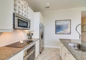 Diamond Beach 212-Beach Time | Pools, Balcony