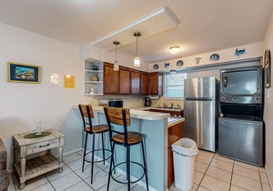 Dog-friendly condo with WiFi, hot tub, & pool - minutes from beach