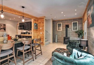 Dog-friendly Home near Crystal Mtn and Outdoor Rec!