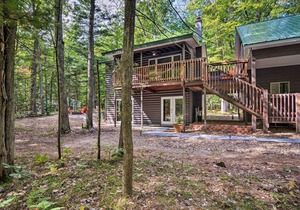 Dog-friendly Home near Crystal Mtn & Outdoor Rec!
