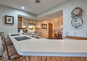 Dream View Condo *Family Friendly * close to all major attractions