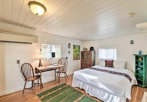 Eco Cabin w/ Hot Tub Access - 16 Mi to Taos!