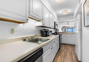 Edgewater 41 -Beach~ Food~ & True Southern Hospitality! Discover why Gulf Shores