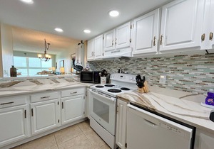 Edgewater West 64 is a fantastic West Beach 2 Bedroom 2 Bathroom Condo!