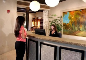 El Monte Sagrado Living Resort & Spa