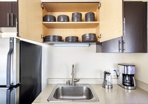 Elegant Foster City 1BR w/Gym, Pool, W/D, near highways, by Blueground