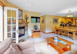 Etta Place Too 106