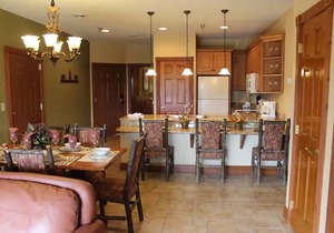 Fall colors! WG resort, Close to downtown, Indoor waterpark, breathtaking views