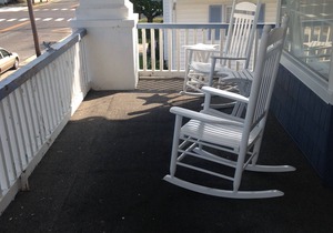 Family Friendly Beach House Sleeps 13 Comfortably, 2 blocks from beach