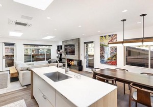 Fasching Haus Unit 390, Luxury Penthouse w/Exceptional Views, Beautiful Decor, and Natural Light