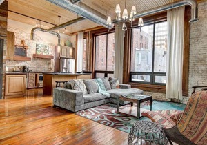 *Flat Loft* Walk to Broadway* Printers Alley Lofts
