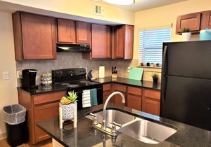 Free Parking Walk to Aquarium Mercedes-Benz & More Downtown Atlanta
