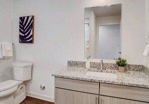 Frontdesk | Open + Bright Studio Apt near UAB