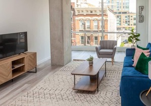 Frontdesk | Spacious 1 BR in Business District