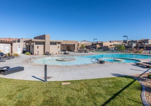 Fun At The Ledges located by The Ledges Golf Club *Resort Amenities Included!