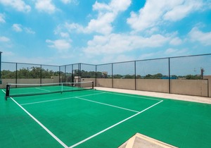 Fun SoCo 1BR King Suite w/GymPickleballLaundry