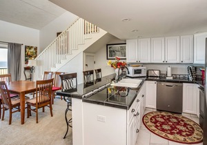 G744 2.5 Bedroom Top Floor, No cleaning fees