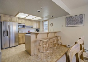 Gad Valley Lodge - ski-in/out to Snowbird