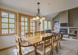 Gad Valley Lodge - ski-in/out to Snowbird