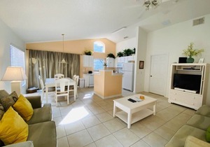 Gated Community - Private Pool - Lake View - WiFi - Southern Dunes