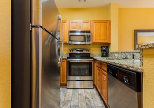 Glaring Harbour Lights, 2 Bedroom Villa