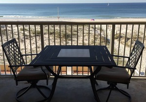Gorgeous beachfront getaway! Come watch the dolphins!