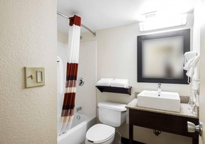 Great Deal! Pet Friendly Property, Minutes to Freeman Coliseum and AT&T Center!