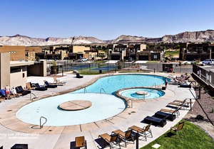 Greenwind at The Ledges Golf Club *Resort Amenities Included!