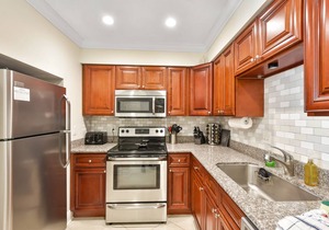 Ground floor, 1 bed/1 bath - pup friendly Ocean Walk!