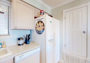Ground-Floor Condo near the Beach w/Private W/D, A/C, Shared Outdoor Pool