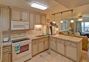 GULFVIEW I 507 (1-Bedroom Condo) with Pool by RedAwning