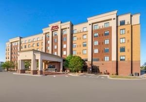 Hampton Inn & Suites Minneapolis St. Paul Airport - Mall of America