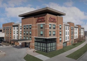 Hampton Inn & Suites Omaha-Downtown