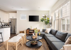 Hart Suite 7 by AvantStay |Gorgeous Town House w/Modern Amenities in Nashville!