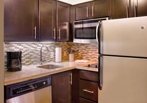 Heated Pool & Hot Tub + Free Breakfast Buffet. Great Location! Close to Jordan Landing