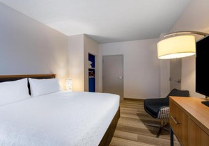 Holiday Inn Express Hotel & Suites Philadelphia - King of Prussia by IHG
