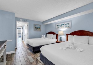 Hosteeva Boardwalk Beachfront Condo
