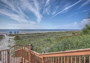 🔥HOT SUMMER DEAL🔥 16 Turtle Lane/1 MIN WALK to beach! 🏖️ Bright end unit! 🌞