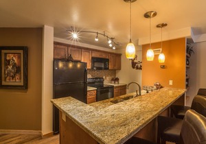 Huge 3BR/3BA Condo (2 Living Rooms facing the slopes) in the Keystone Ski Area