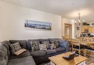 Keystone - River Run Village. Newly updated 2 Bed 2 Bath. 100 yds to Gondola