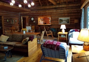 Lakefront Adirondack Log Cabin