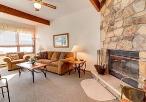 Lakefront Townhouse with Shared Dock, Shared Pool & Hot Tub - Lake & Ski Access