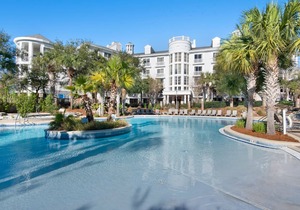 Lasata 3401-3403 ~ "Suite Sunshine" is your next favorite place to stay!