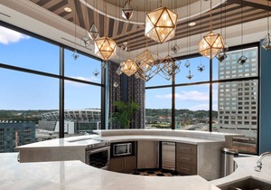 Lavish 2 Bedroom Condo Heart of Downtown with Unmatched Amenities 431