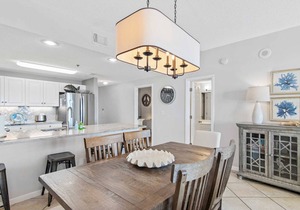 Leeward Key 804 Beach Service Included, 2 Bed/2 Bath Amazing Views