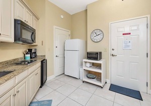 Located near St. Simons Island Pier, Restaurants, Lighthouse and Oceanfront Neptune Park